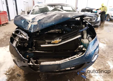 2021 Chevrolet Equinox Fwd Lt z USA, uszkodzony, nr VIN 3GNAXKEV3ML366258